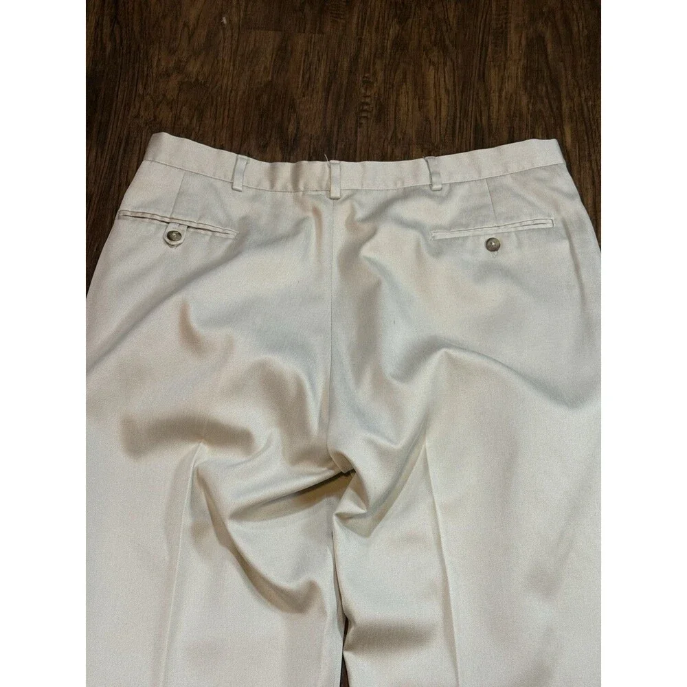 LL Bean Men’s Pants 38 X 32 Khaki Pleated Front Made In USA